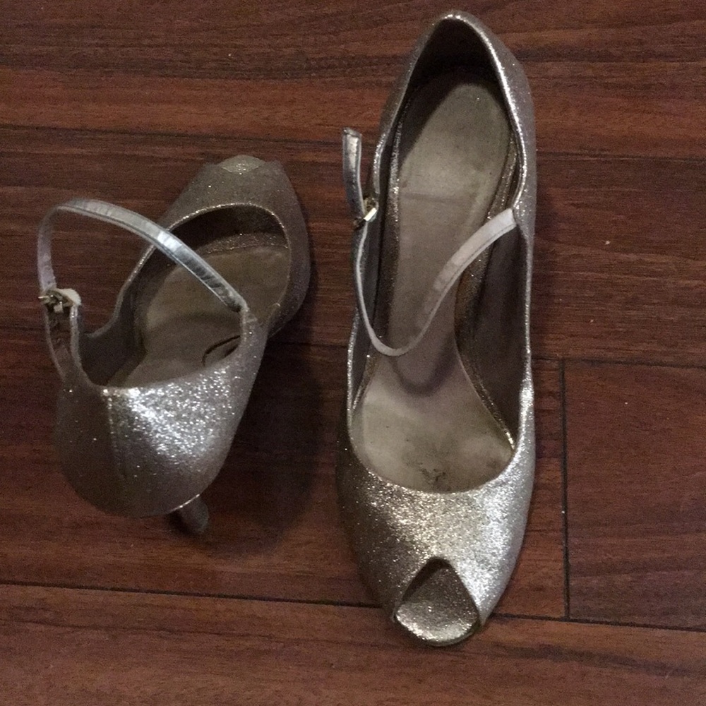 Gold glitter peep toe heels